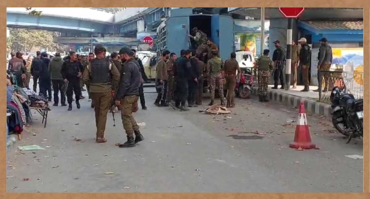 लाल चौक पर बड़ा आतंकी हमला, संडे मार्केट में ग्रेनेड फेंका, 10 लोग घायल